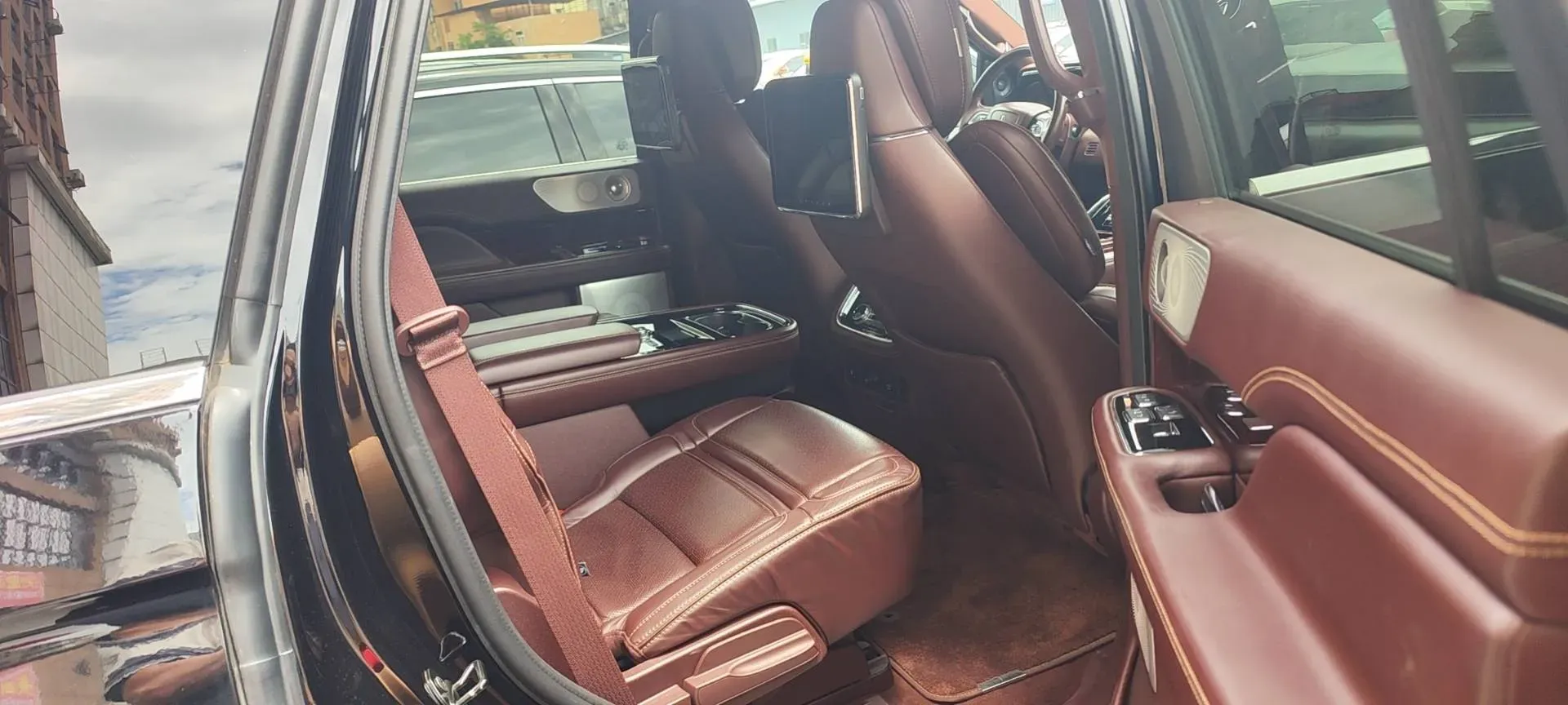 2019 Lincoln Navigator 3.5T 388HP V6 10AT,autocango,china used car exporter,china ev exporter,chinese used car exporter,chinese used ev exporter