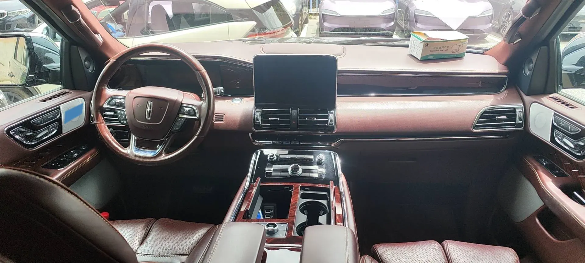 2019 Lincoln Navigator 3.5T 388HP V6 10AT,autocango,china used car exporter,china ev exporter,chinese used car exporter,chinese used ev exporter