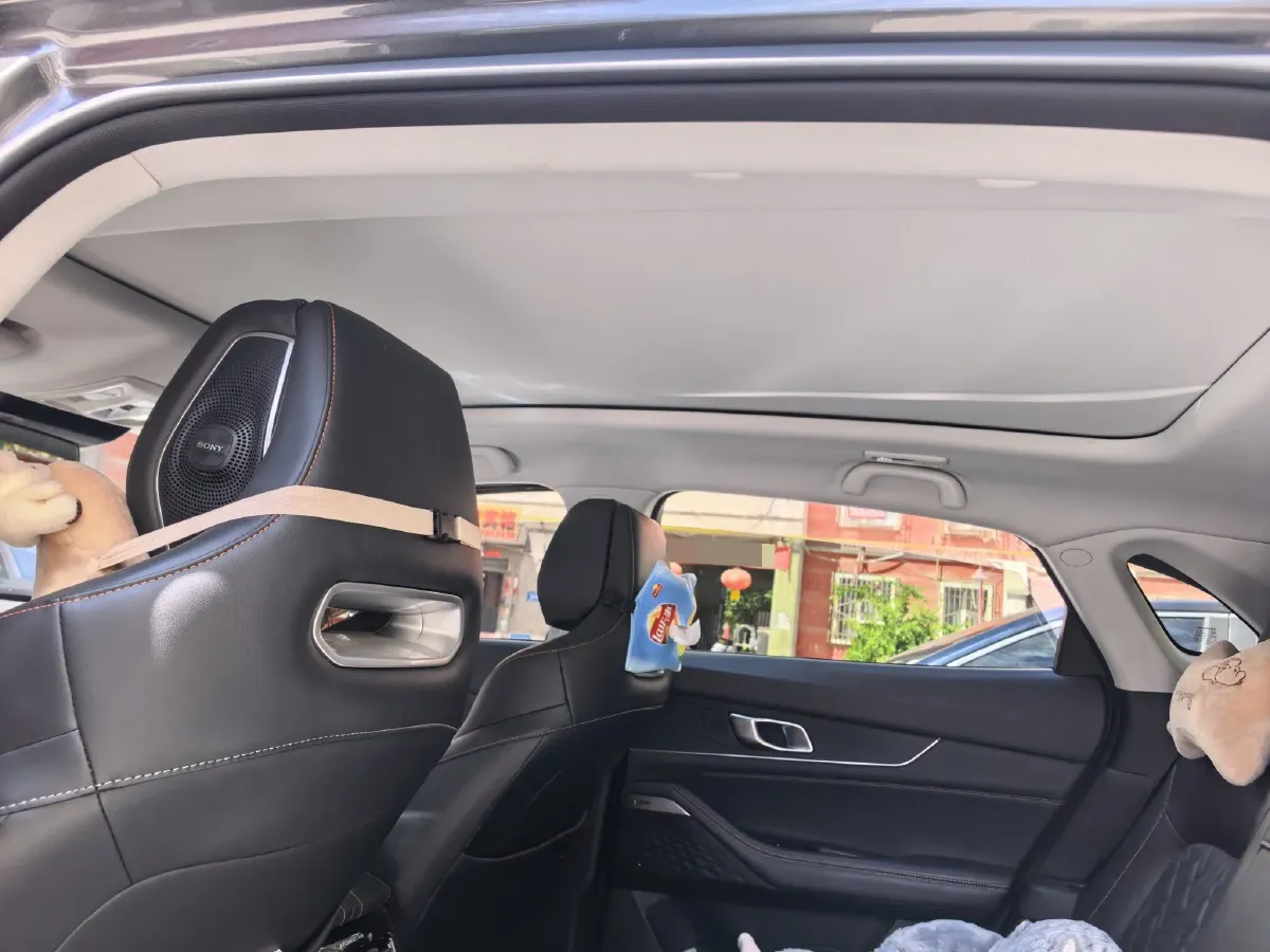 2021 ChangAn UNI-K 2.0T 233HP L4 8AT,autocango,china used car exporter,china ev exporter,chinese used car exporter,chinese used ev exporter