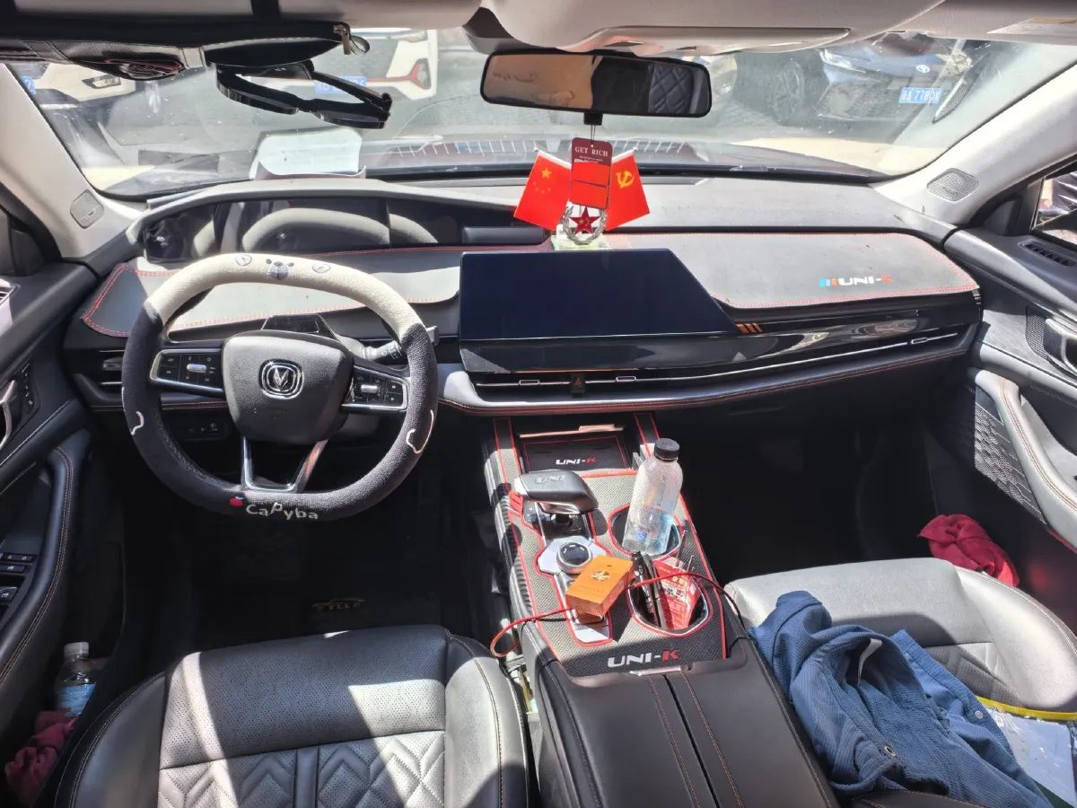 2021 ChangAn UNI-K 2.0T 233HP L4 8AT,autocango,china used car exporter,china ev exporter,chinese used car exporter,chinese used ev exporter