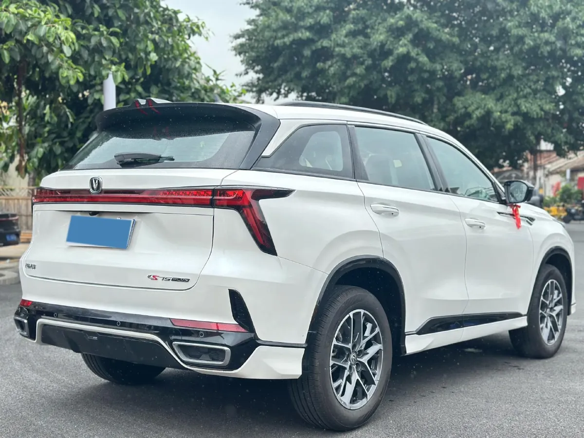 2024 ChangAn CS75 Plus 1.5T 188HP L4 8AT,autocango,china used car exporter,china ev exporter,chinese used car exporter,chinese used ev exporter