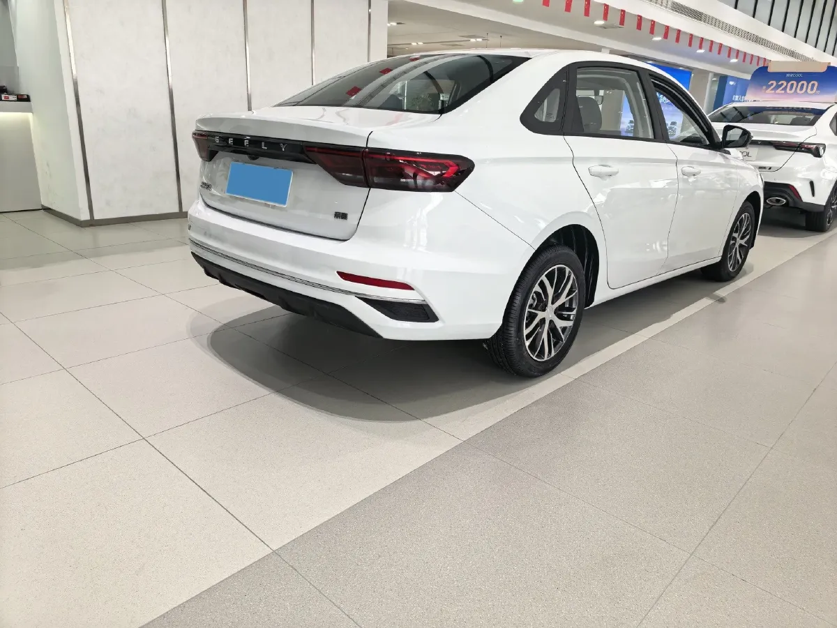 2025 Geely Emgrand 1.5L 127HP L4 CVT,autocango,china used car exporter,china ev exporter,chinese used car exporter,chinese used ev exporter