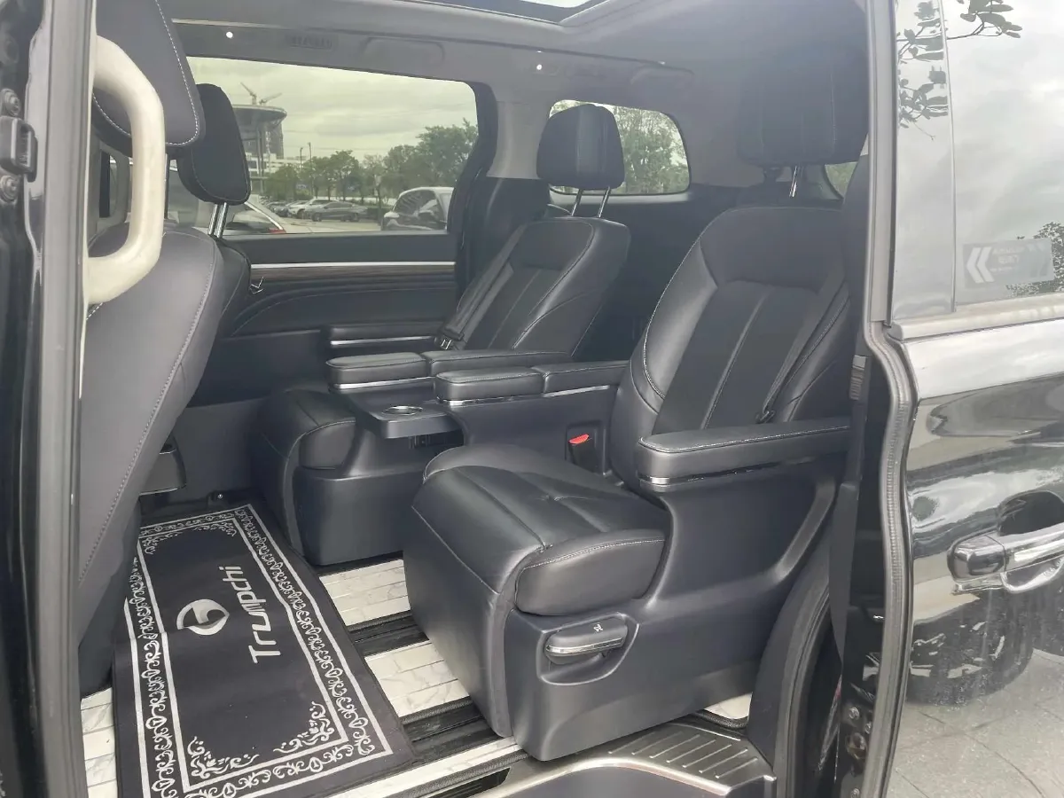 2021 GAC Trumpchi M8 2.0T 252HP L4 8AT,autocango,china used car exporter,china ev exporter,chinese used car exporter,chinese used ev exporter