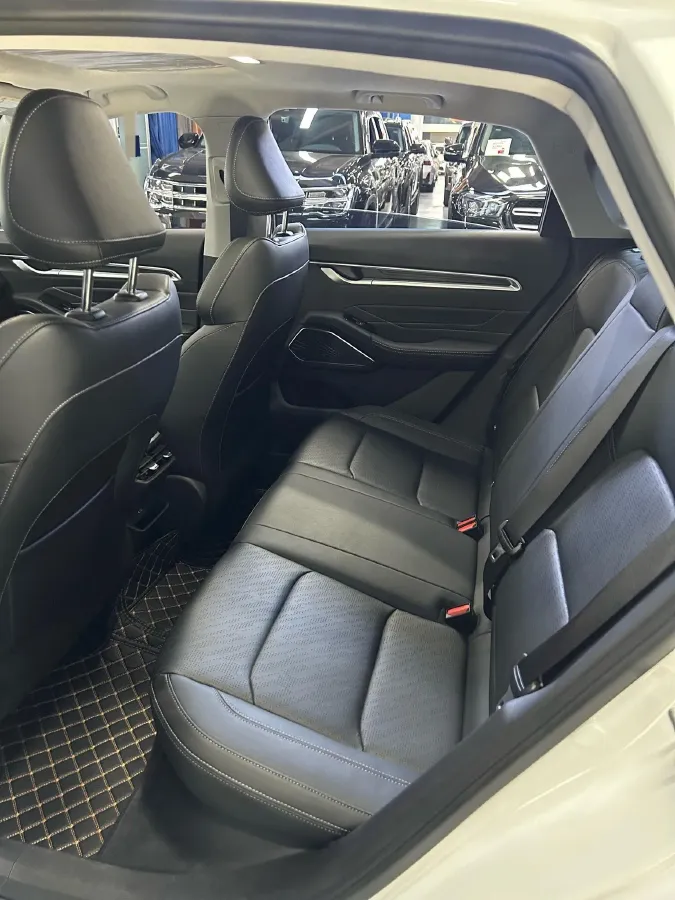 2022 Geely Emgrand 1.5L 114HP L4 CVT,autocango,china used car exporter,china ev exporter,chinese used car exporter,chinese used ev exporter