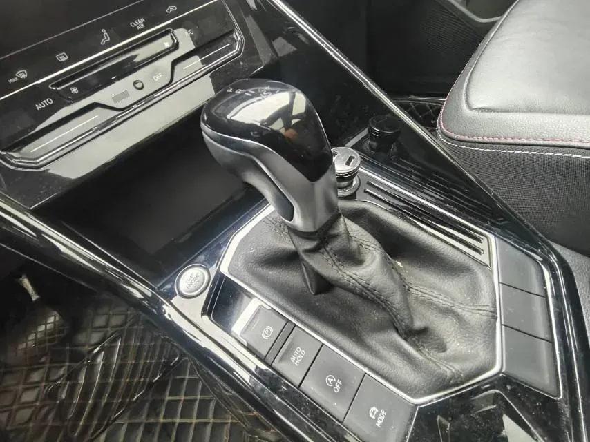 2020 Volkswagen Tayron 2.0T 186HP L4 7DCT,autocango,china used car exporter,china ev exporter,chinese used car exporter,chinese used ev exporter