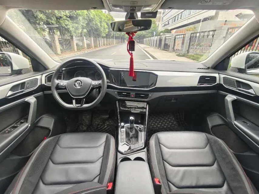 2020 Volkswagen Tayron 2.0T 186HP L4 7DCT,autocango,china used car exporter,china ev exporter,chinese used car exporter,chinese used ev exporter