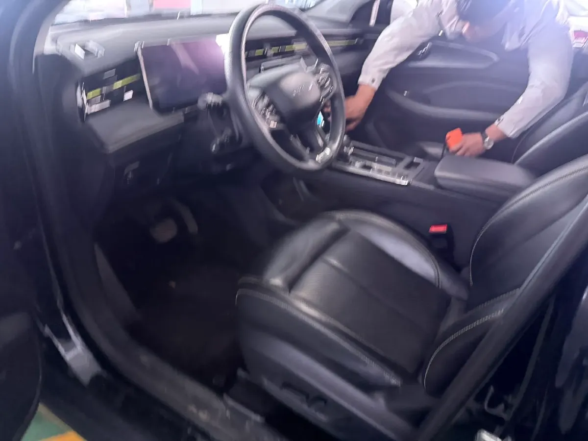 2021 Roewe RX5 1.5T 181HP L4 6MT,autocango,china used car exporter,china ev exporter,chinese used car exporter,chinese used ev exporter