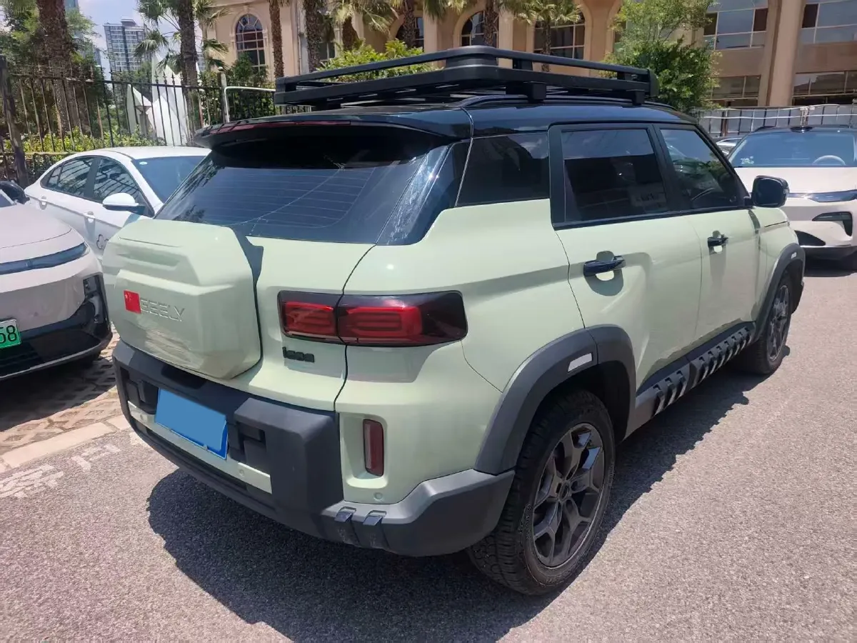 2025 Geely Cowboy 1.5T 181HP L4 7DCT,autocango,china used car exporter,china ev exporter,chinese used car exporter,chinese used ev exporter