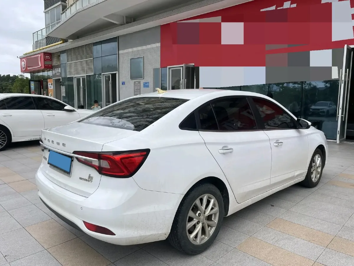 2020 Roewe i5 1.5L 120HP L4 CVT,autocango,china used car exporter,china ev exporter,chinese used car exporter,chinese used ev exporter
