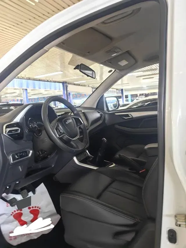 2022 Isuzu RE-MAX Jim 2.8T 120HP L4 5MT,autocango,china used car exporter,china ev exporter,chinese used car exporter,chinese used ev exporter