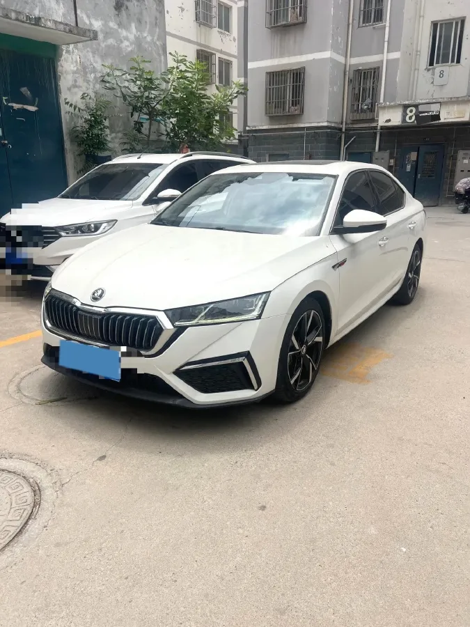 2022 Skoda Octavia 1.4T 150HP L4 7DCT,autocango,china used car exporter,china ev exporter,chinese used car exporter,chinese used ev exporter