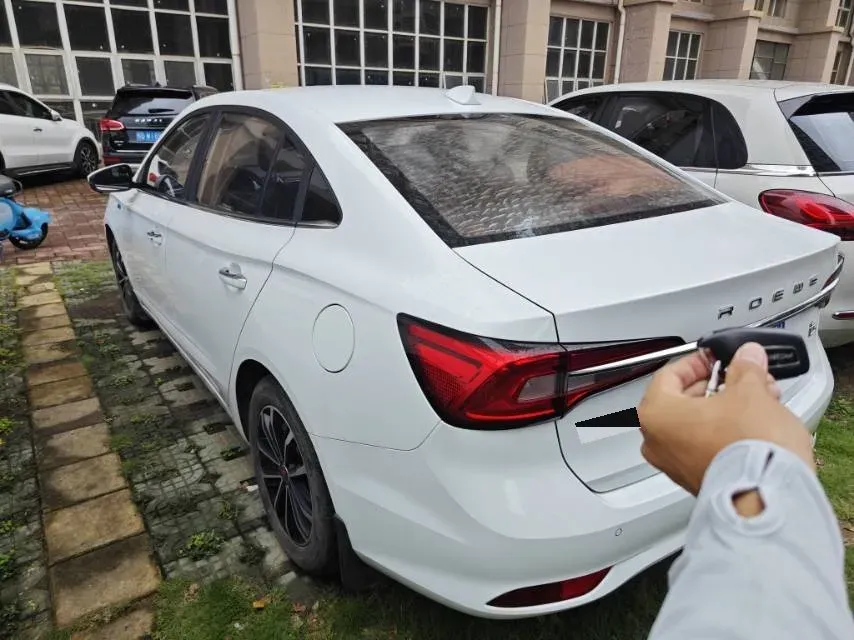 2020 Roewe i5 1.5L 120HP L4 CVT,autocango,china used car exporter,china ev exporter,chinese used car exporter,chinese used ev exporter