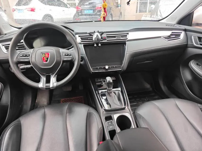 2020 Roewe i5 1.5L 120HP L4 CVT,autocango,china used car exporter,china ev exporter,chinese used car exporter,chinese used ev exporter