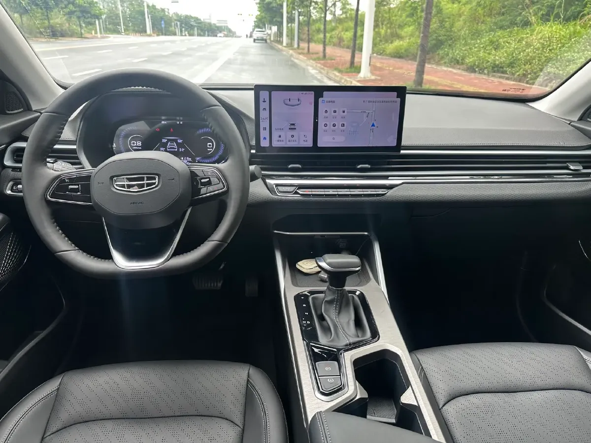 2023 Geely Emgrand 1.5L 127HP L4 CVT,autocango,china used car exporter,china ev exporter,chinese used car exporter,chinese used ev exporter