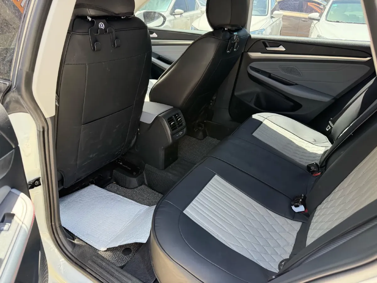 2023 Volkswagen Lamando 1.4T 150HP L4 7DCT,autocango,china used car exporter,china ev exporter,chinese used car exporter,chinese used ev exporter
