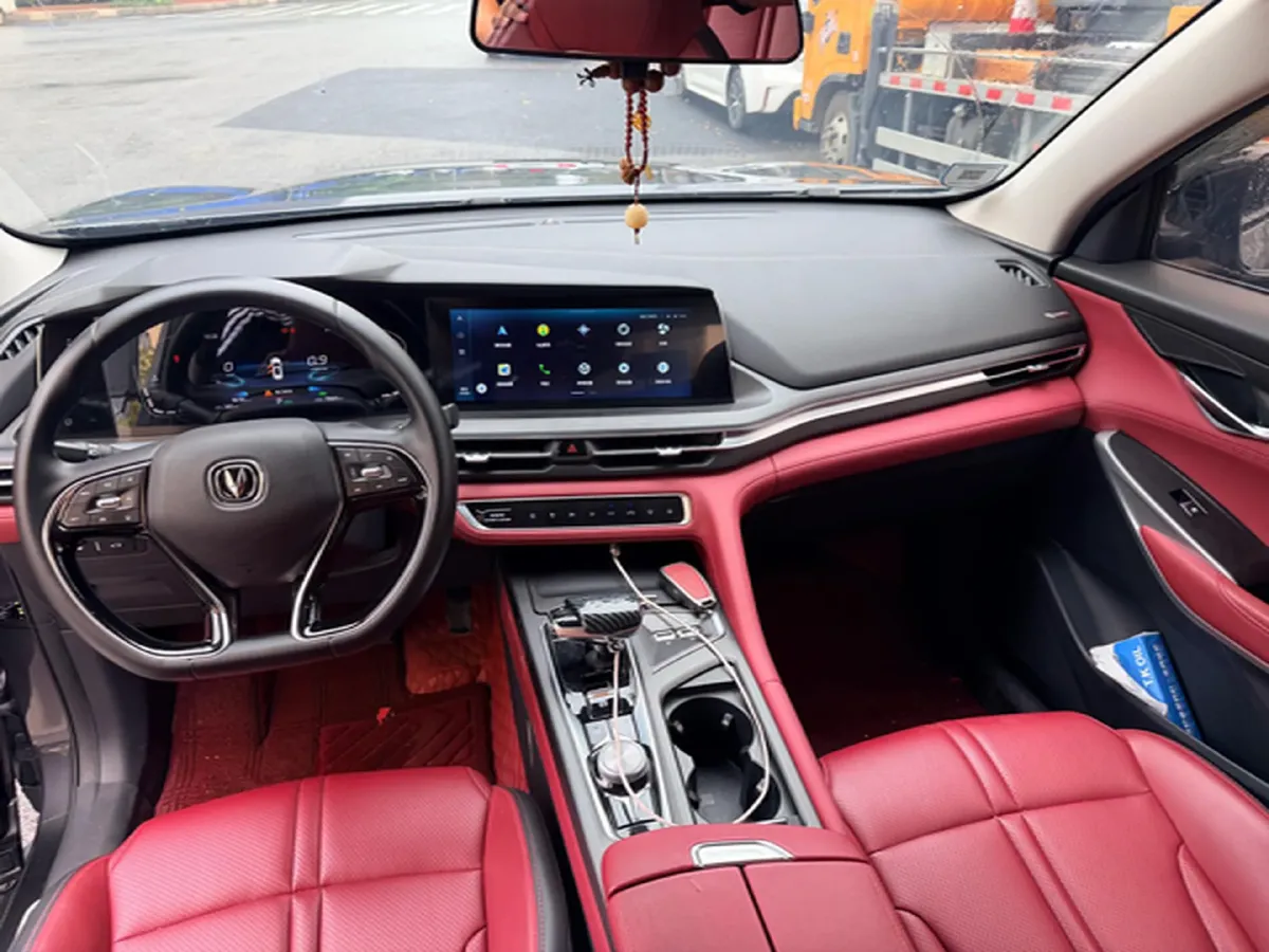 2020 ChangAn CS75 Plus 2.0T 233HP L4 8AT,autocango,china used car exporter,china ev exporter,chinese used car exporter,chinese used ev exporter