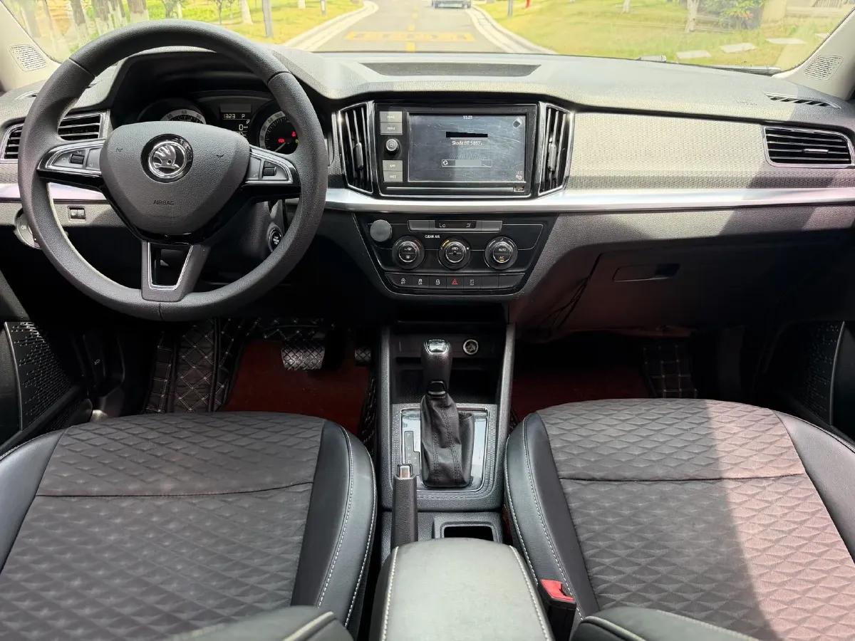 2018 Skoda Kamiq 1.5L 110HP L4 6AT,autocango,china used car exporter,china ev exporter,chinese used car exporter,chinese used ev exporter
