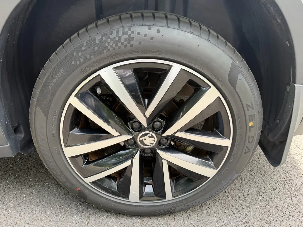 2018 Skoda Kamiq 1.5L 110HP L4 6AT,autocango,china used car exporter,china ev exporter,chinese used car exporter,chinese used ev exporter