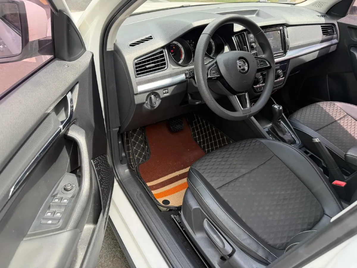 2018 Skoda Kamiq 1.5L 110HP L4 6AT,autocango,china used car exporter,china ev exporter,chinese used car exporter,chinese used ev exporter
