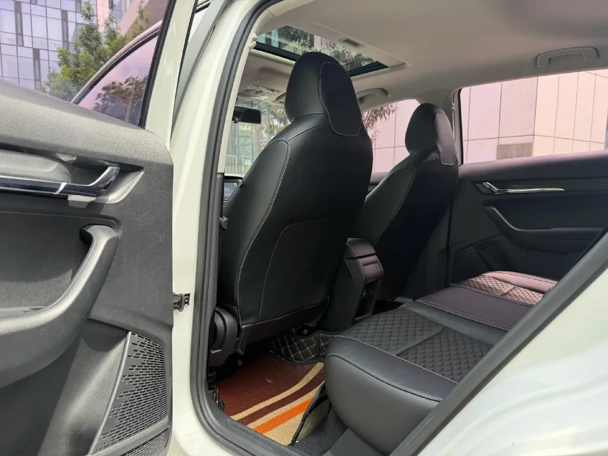 2018 Skoda Kamiq 1.5L 110HP L4 6AT,autocango,china used car exporter,china ev exporter,chinese used car exporter,chinese used ev exporter