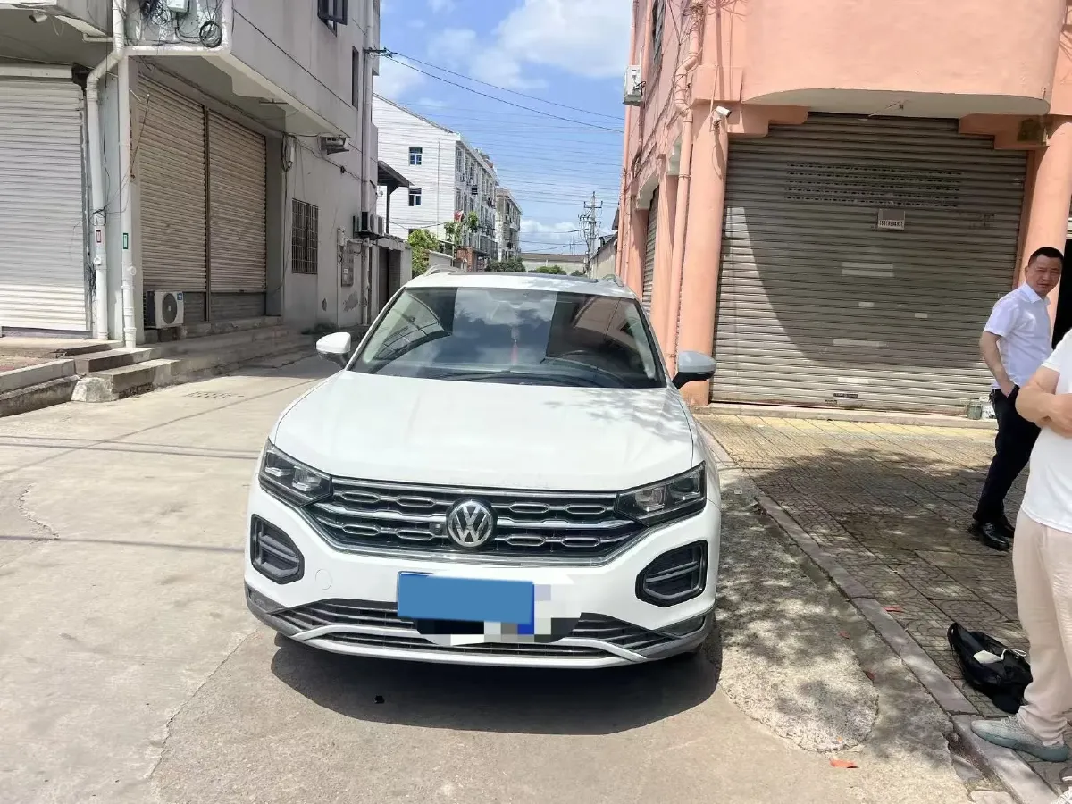2019 Jeep Cherokee 2.0T 234HP L4 9AT,autocango,china used car exporter,china ev exporter,chinese used car exporter,chinese used ev exporter
