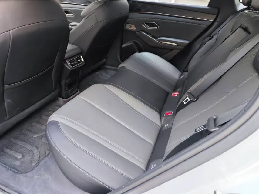 2025 BYD Qin Plus 1.5L 101HP L4 E-CVT PHEV 15.8KWH,autocango,china used car exporter,china ev exporter,chinese used car exporter,chinese used ev exporter