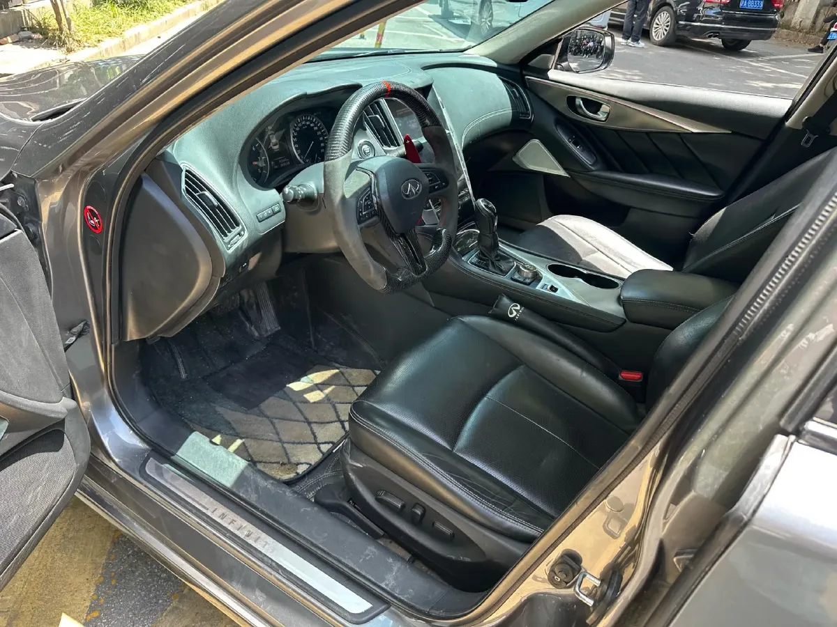 2018 Jeep Grand Commander 2.0T 265HP L4 9AT,autocango,china used car exporter,china ev exporter,chinese used car exporter,chinese used ev exporter