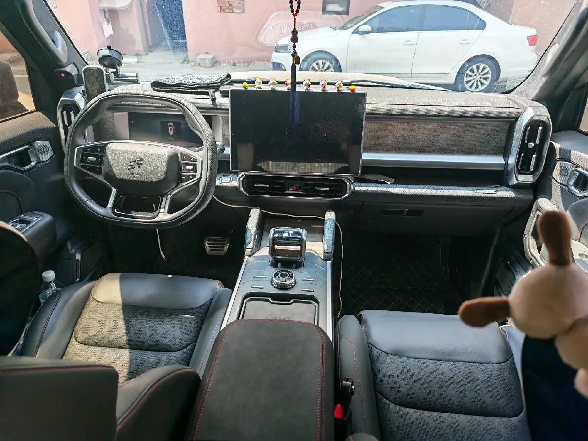 2024 Jetour ShanHai TravellerC-DM 1.5T 156HP L4 3DHT PHEV 43.24KWH,autocango,china used car exporter,china ev exporter,chinese used car exporter,chinese used ev exporter