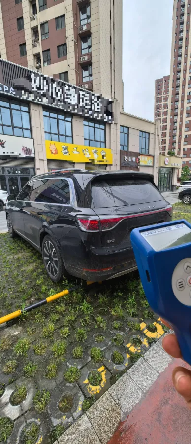 2024 AITO AITO M9 1.5T 152HP L4 REEV 42KWH,autocango,china used car exporter,china ev exporter,chinese used car exporter,chinese used ev exporter