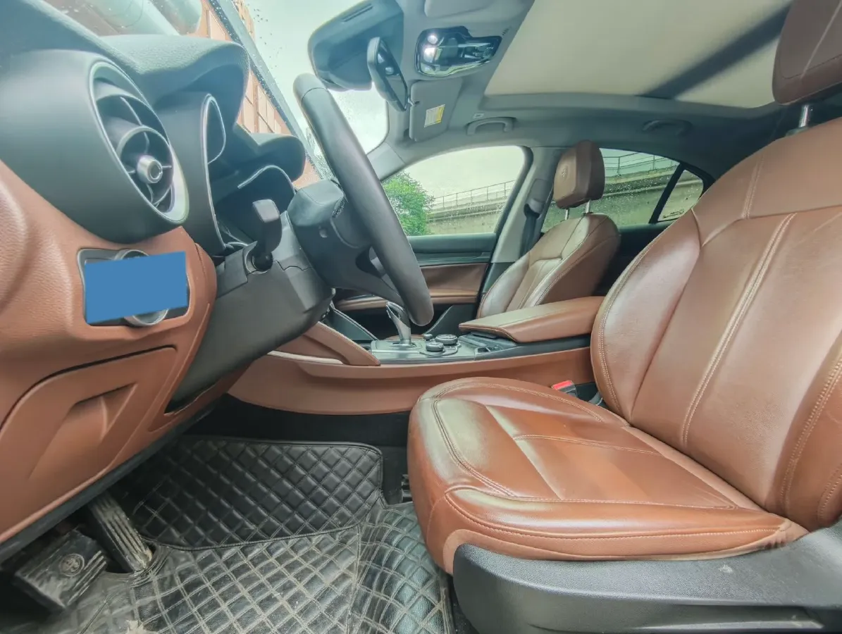 2017 Toyota Highlander 2.0T 220HP L4 6AT,autocango,china used car exporter,china ev exporter,chinese used car exporter,chinese used ev exporter