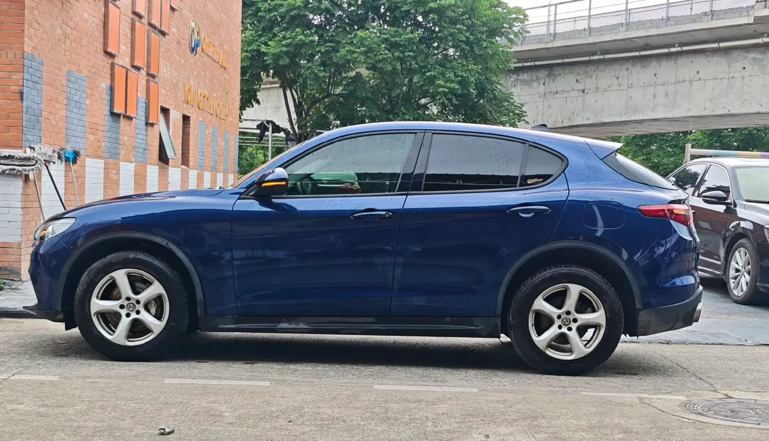 2017 Toyota Highlander 2.0T 220HP L4 6AT,autocango,china used car exporter,china ev exporter,chinese used car exporter,chinese used ev exporter