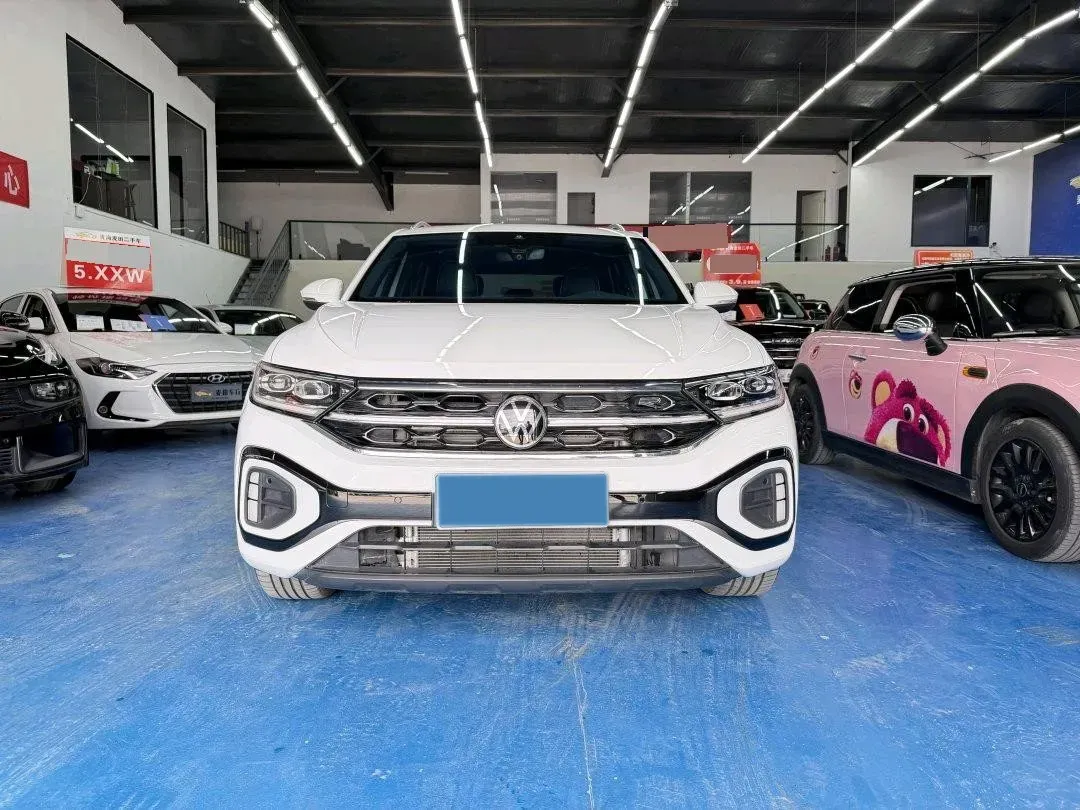 2025 Volkswagen T-Roc 1.5T 160HP L4 7DCT,autocango,china used car exporter,china ev exporter,chinese used car exporter,chinese used ev exporter