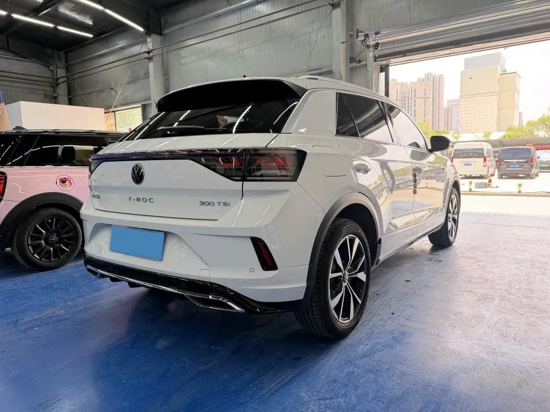 2025 Volkswagen T-Roc 1.5T 160HP L4 7DCT,autocango,china used car exporter,china ev exporter,chinese used car exporter,chinese used ev exporter