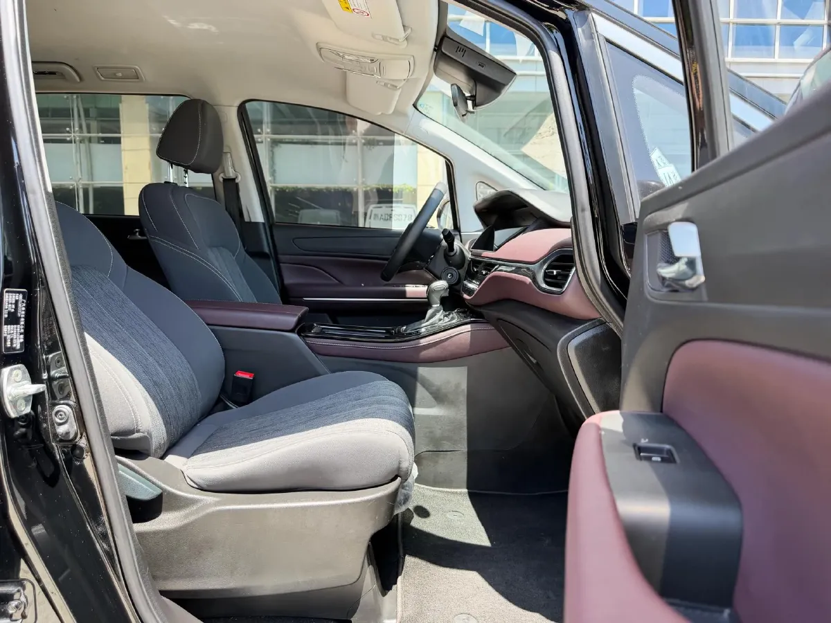 2023 GAC Trumpchi M6 1.5T 177HP L4 7DCT,autocango,china used car exporter,china ev exporter,chinese used car exporter,chinese used ev exporter