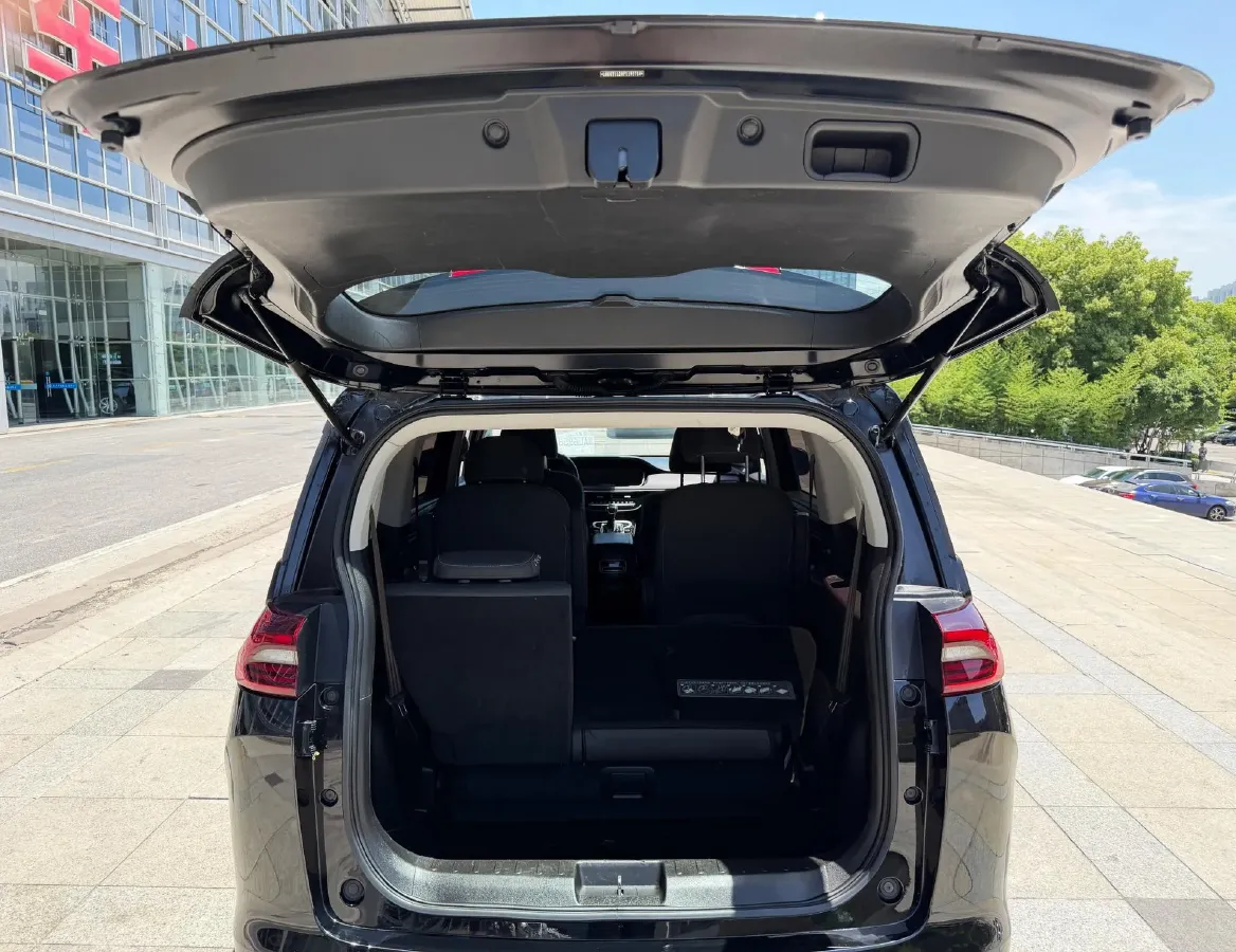 2023 GAC Trumpchi M6 1.5T 177HP L4 7DCT,autocango,china used car exporter,china ev exporter,chinese used car exporter,chinese used ev exporter