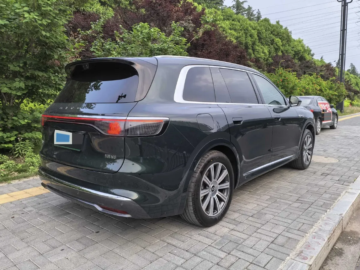 2025 AITO AITO M8 REEV 160HP REEV 53.4KWH,autocango,china used car exporter,china ev exporter,chinese used car exporter,chinese used ev exporter