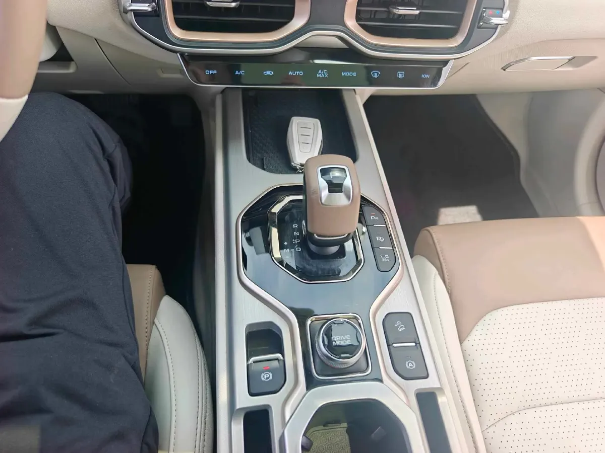2020 Geely ICON 1.5T 177HP L3 7DCT,autocango,china used car exporter,china ev exporter,chinese used car exporter,chinese used ev exporter