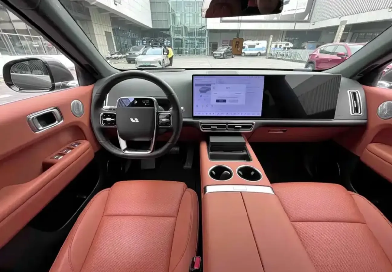 2024 Li L6 Range Extended 154HP L4 REEV 36.8KWH,autocango,china used car exporter,china ev exporter,chinese used car exporter,chinese used ev exporter