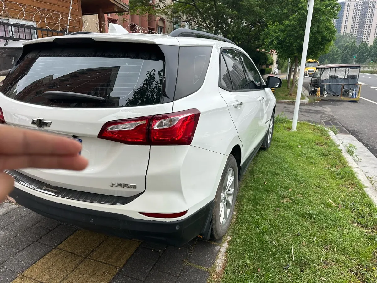 2018 Chevrolet Equinox 1.5T 180HP L4 6AT,autocango,china used car exporter,china ev exporter,chinese used car exporter,chinese used ev exporter