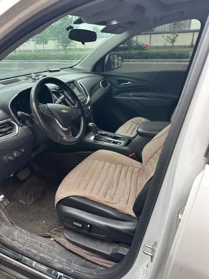 2018 Chevrolet Equinox 1.5T 180HP L4 6AT,autocango,china used car exporter,china ev exporter,chinese used car exporter,chinese used ev exporter