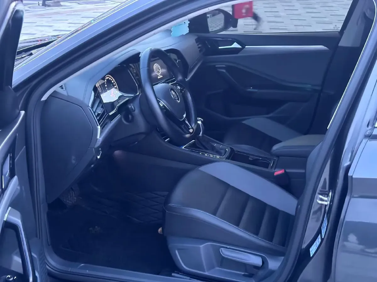 2019 Jeep Renegade 1.3T 173HP L4 7DCT,autocango,china used car exporter,china ev exporter,chinese used car exporter,chinese used ev exporter