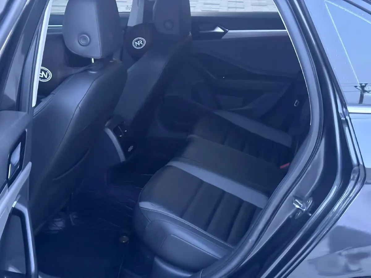 2019 Jeep Renegade 1.3T 173HP L4 7DCT,autocango,china used car exporter,china ev exporter,chinese used car exporter,chinese used ev exporter