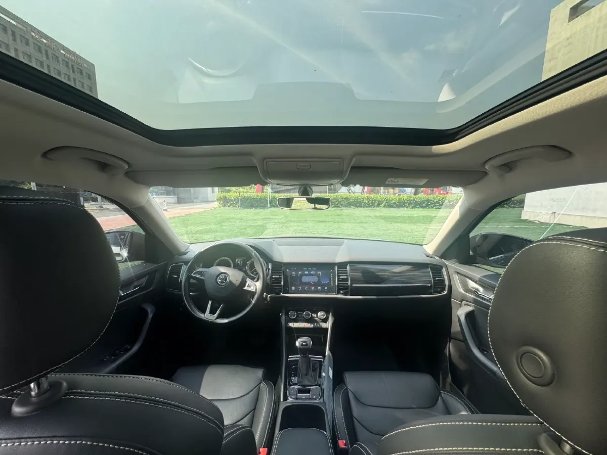 2018 Skoda Kodiak 2.0T 186HP L4 7DCT,autocango,china used car exporter,china ev exporter,chinese used car exporter,chinese used ev exporter