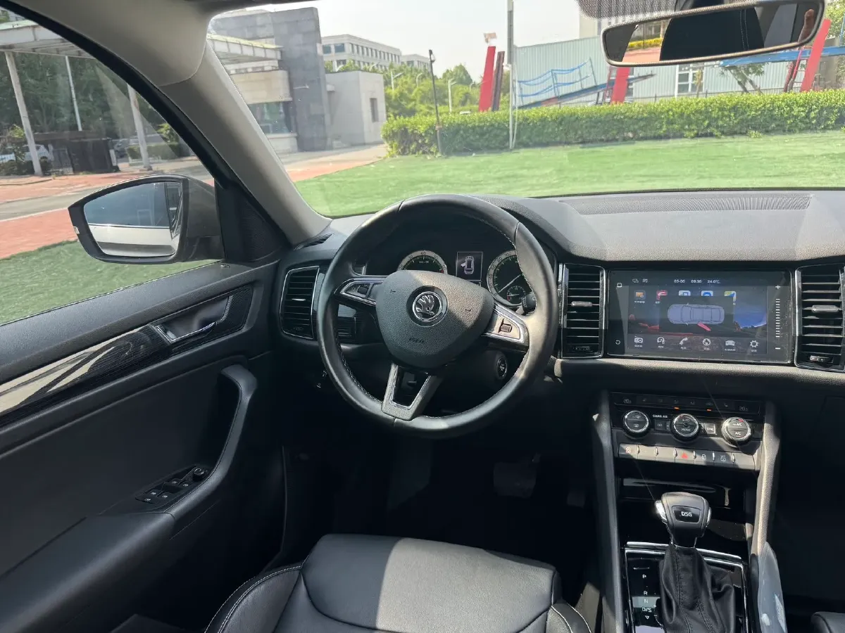 2018 Skoda Kodiak 2.0T 186HP L4 7DCT,autocango,china used car exporter,china ev exporter,chinese used car exporter,chinese used ev exporter