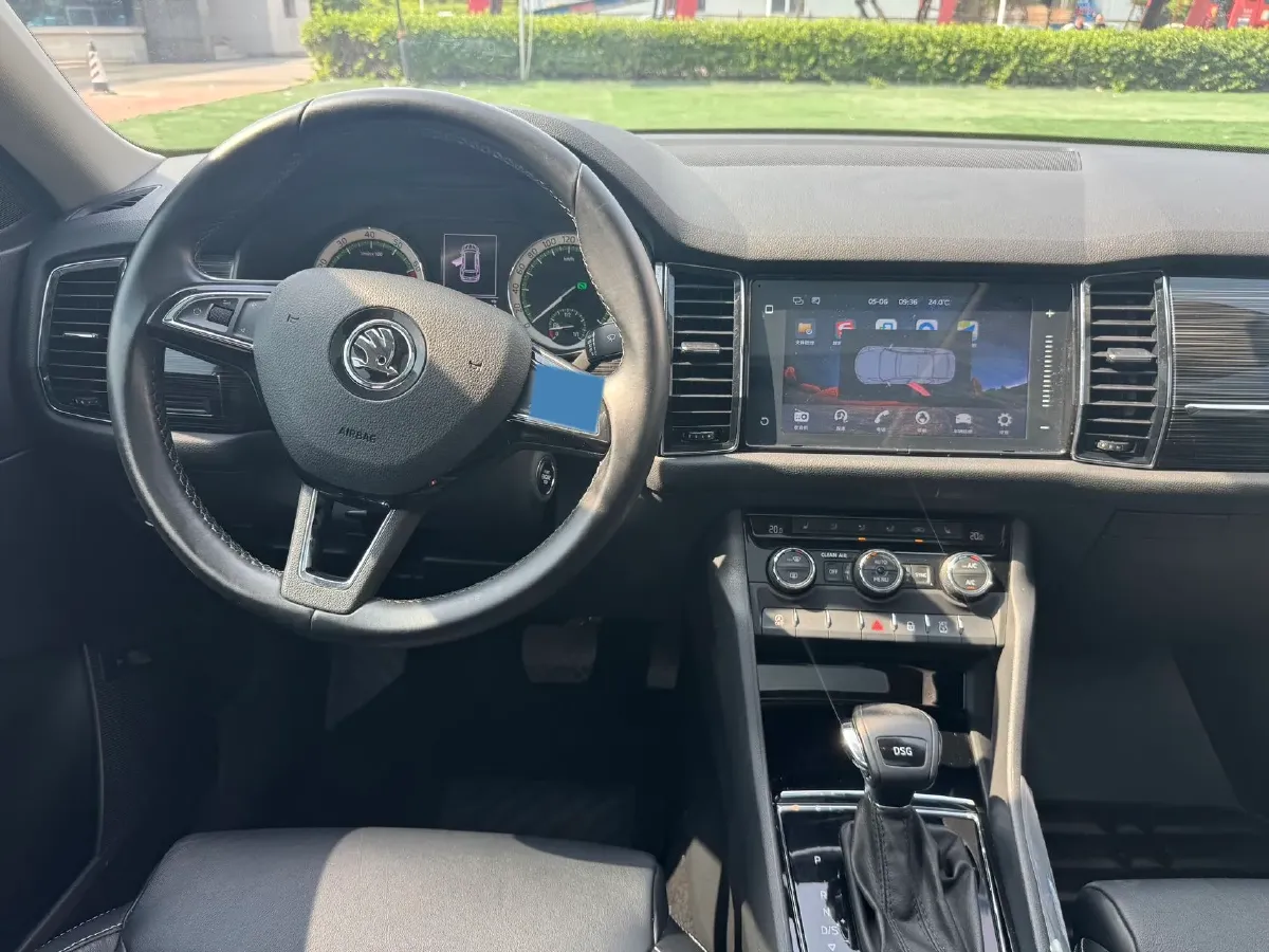 2018 Skoda Kodiak 2.0T 186HP L4 7DCT,autocango,china used car exporter,china ev exporter,chinese used car exporter,chinese used ev exporter