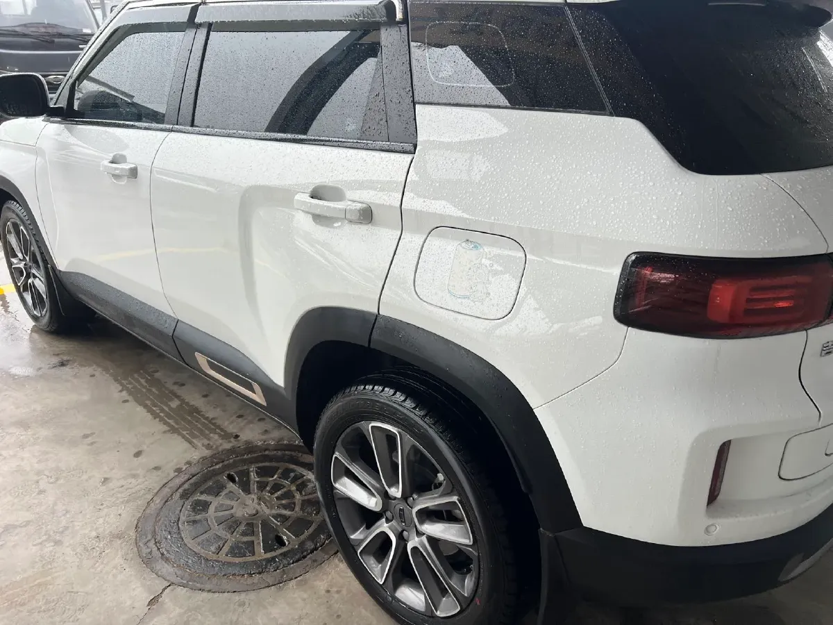 2020 Geely ICON 1.5T 177HP L3 7DCT,autocango,china used car exporter,china ev exporter,chinese used car exporter,chinese used ev exporter