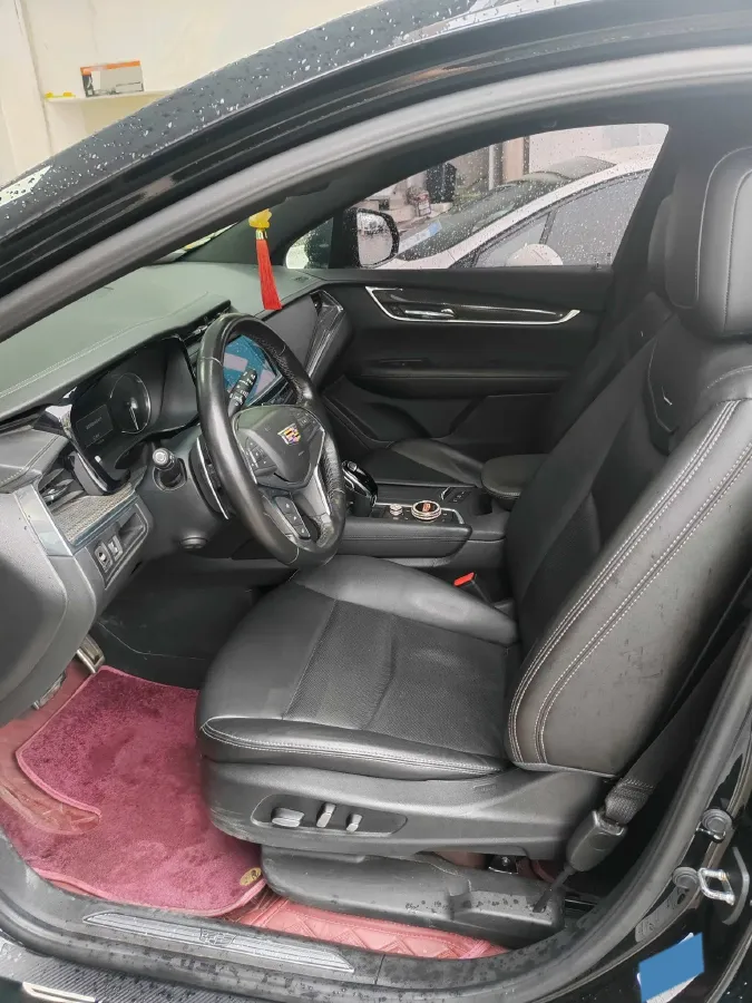 2022 Cadillac XT5 2.0T 237HP L4 9AT,autocango,china used car exporter,china ev exporter,chinese used car exporter,chinese used ev exporter