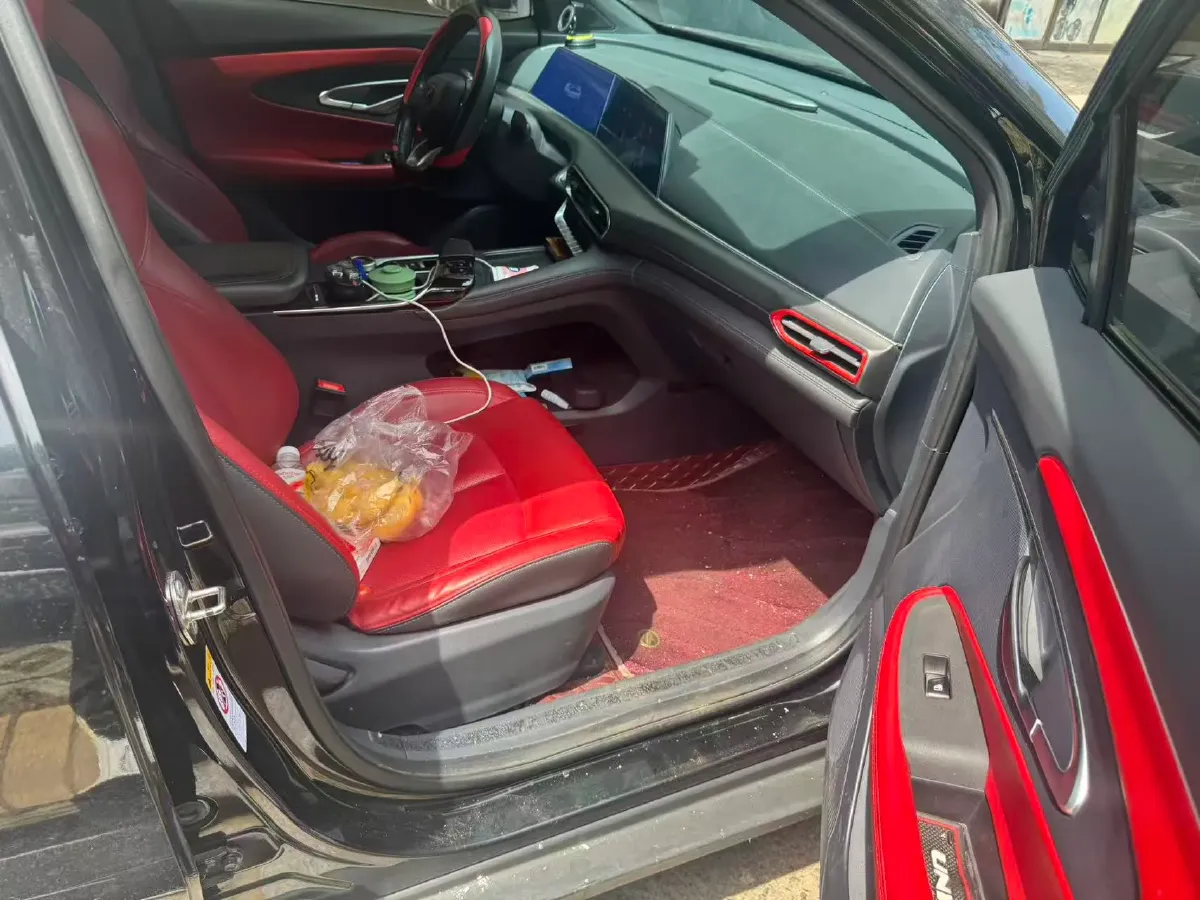 2020 ChangAn UNI-T 1.5T 180HP L4 7DCT,autocango,china used car exporter,china ev exporter,chinese used car exporter,chinese used ev exporter