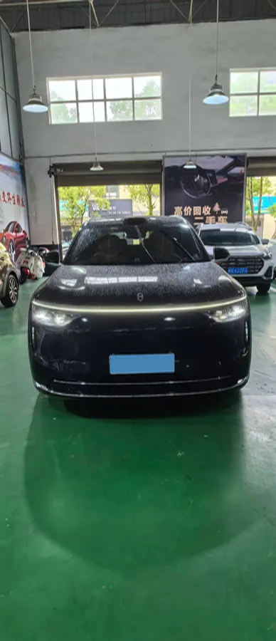 2025 AITO AITO M8 REEV 160HP REEV 53.4KWH,autocango,china used car exporter,china ev exporter,chinese used car exporter,chinese used ev exporter