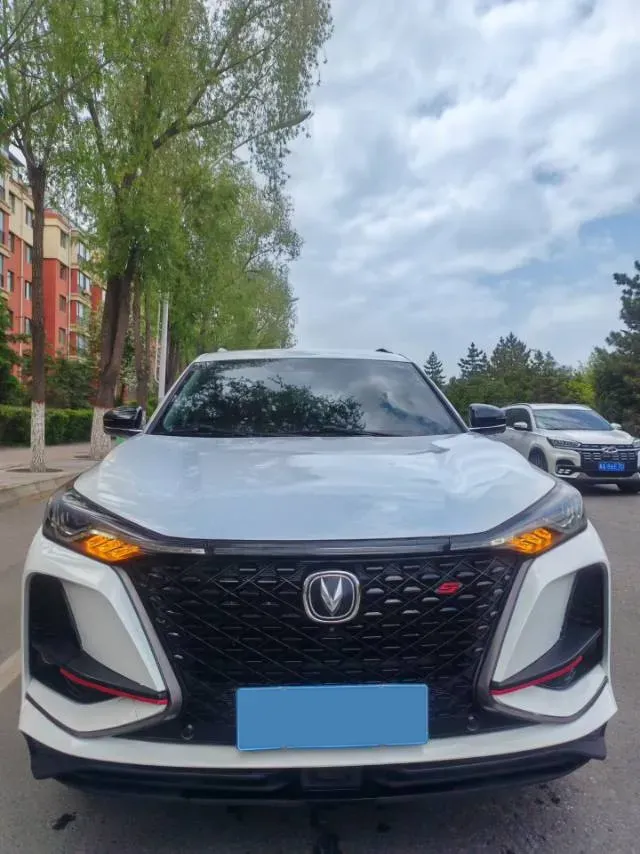 2020 ChangAn CS75 Plus 2.0T 233HP L4 8AT,autocango,china used car exporter,china ev exporter,chinese used car exporter,chinese used ev exporter